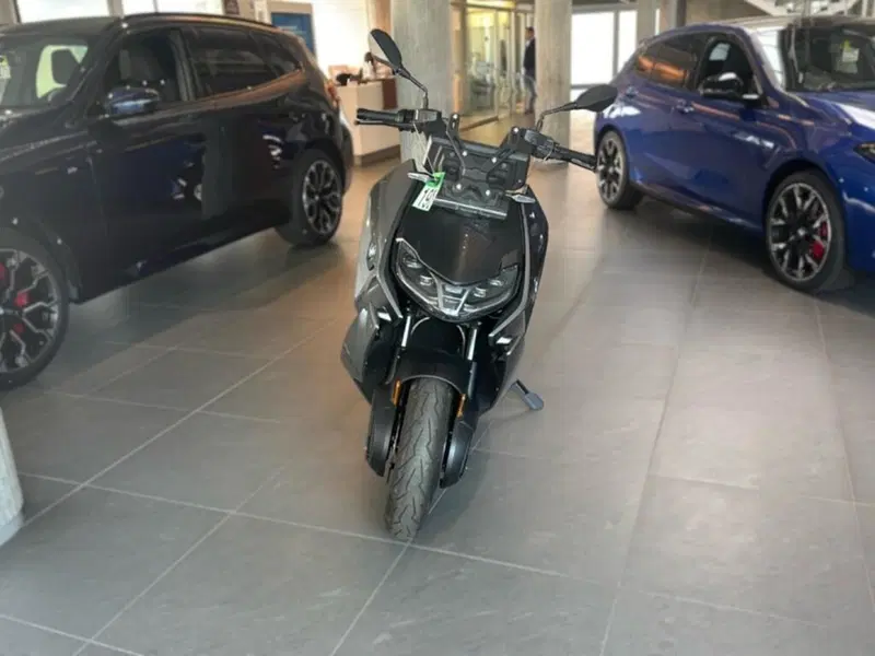 Bmw CE 04 (2021 - 25) (2)