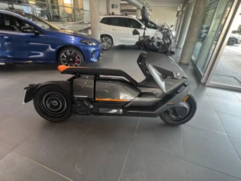 Bmw CE 04 (2021 - 25) (8)