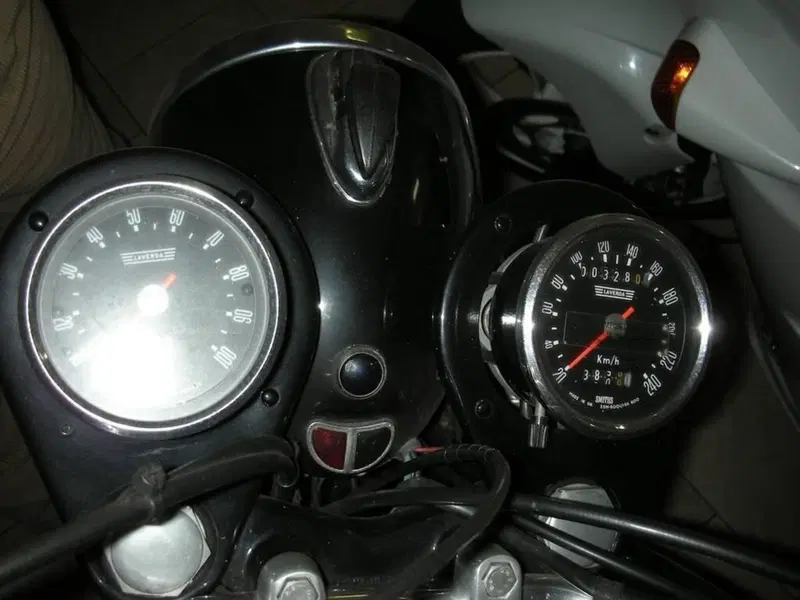 Laverda GT 750 (16)