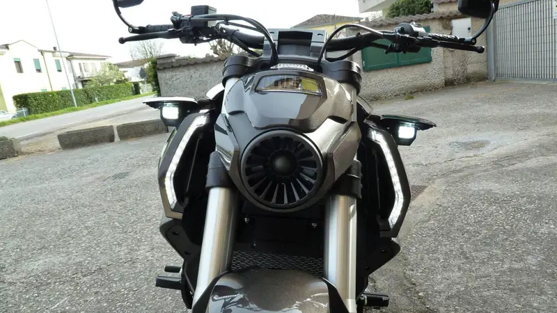 Benda Motorcycles LFC 700 Pro (2026) (11)