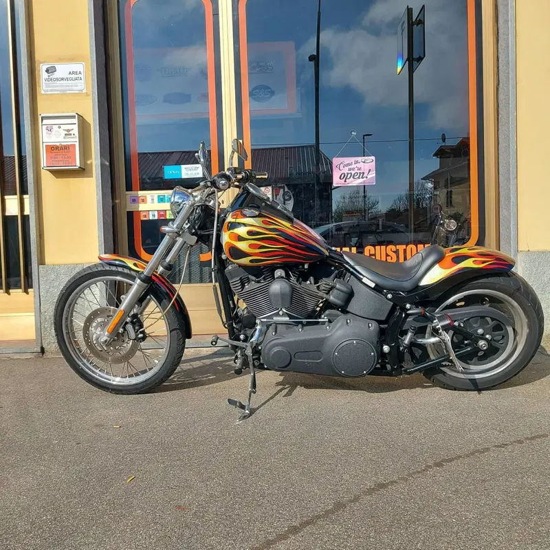 Harley-Davidson 1584 Night Train (2006 - 07) - FXSTB (2)