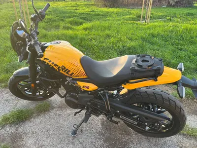 Royal Enfield Guerrilla 450 (2024 - 26) usata