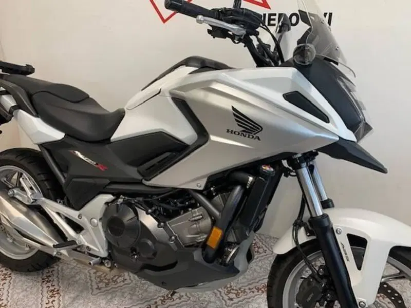 Honda NC 750 X ABS (2016 -17) (2)
