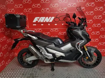 Honda X-ADV 750 (2017) usata