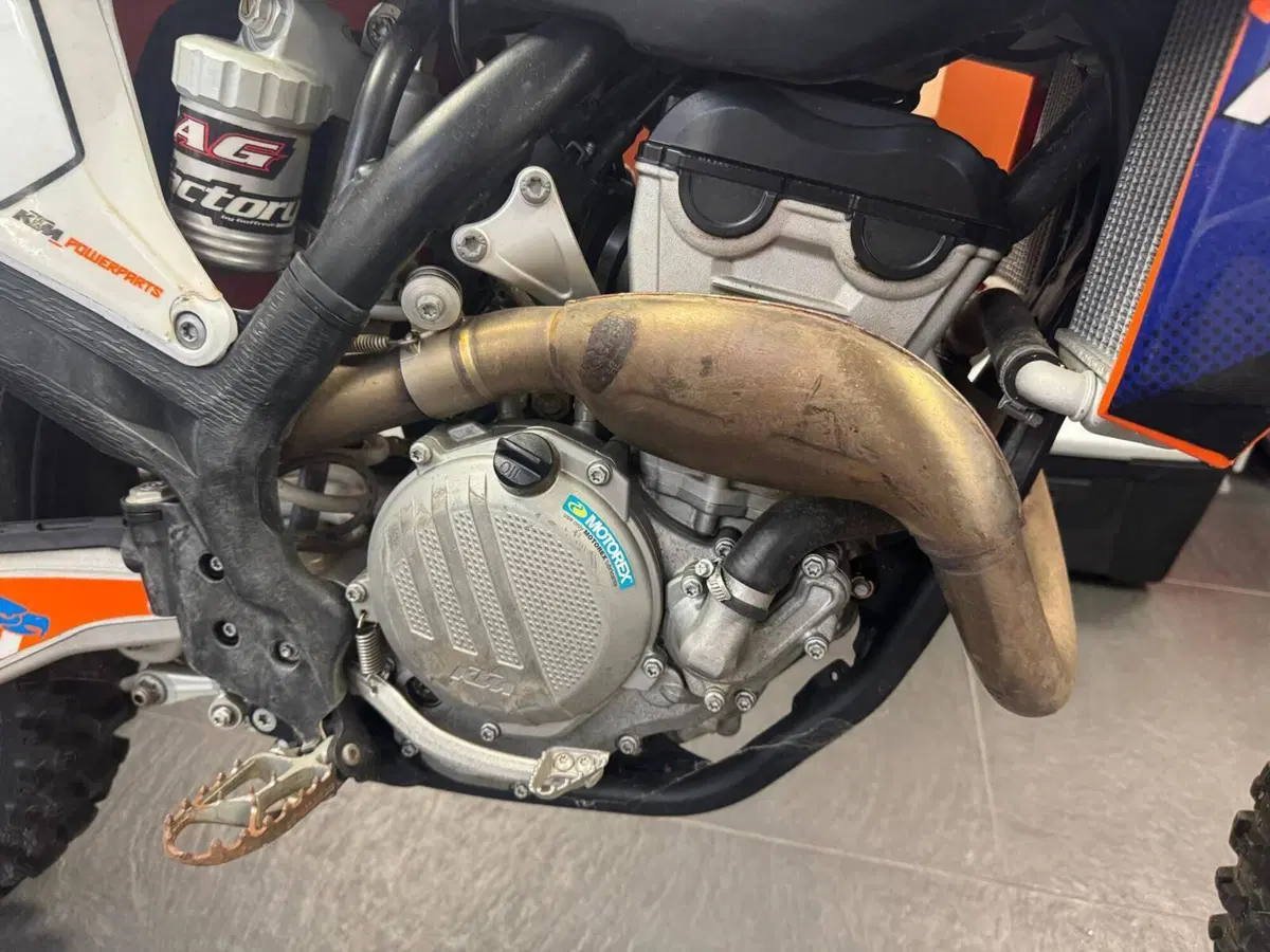 KTM 250 SX-F (2021) (4)