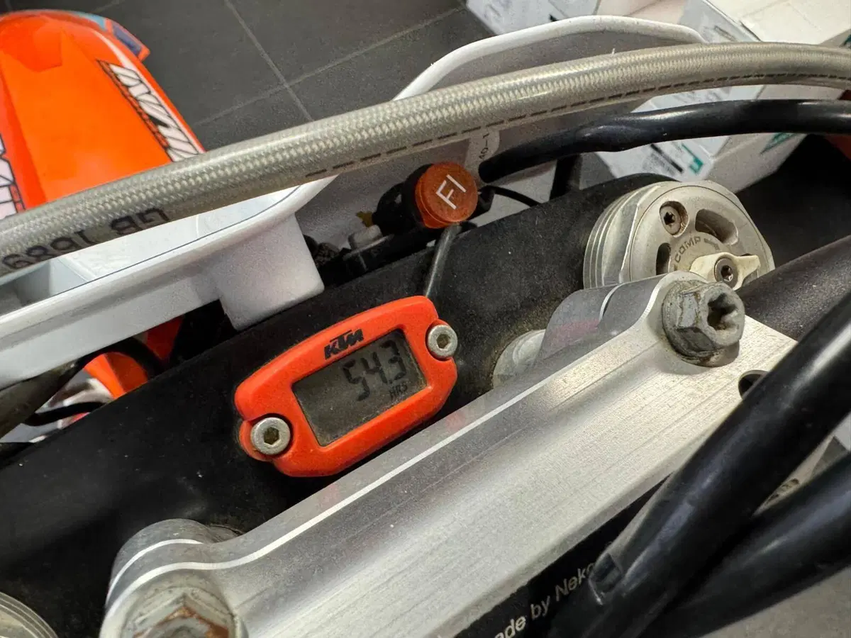 KTM 250 SX-F (2021) (5)