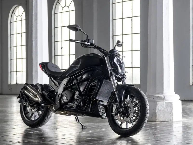 Benelli 502 C (2021 - 25) (9)