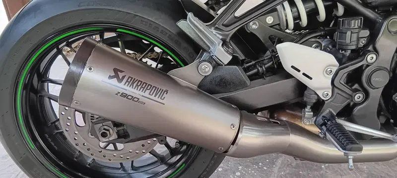 Kawasaki Z 900 RS Cafè Performance (2020 - 21) (10)