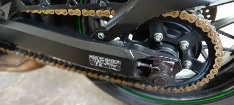 Kawasaki Z 900 RS Cafè Performance (2020 - 21) (11)