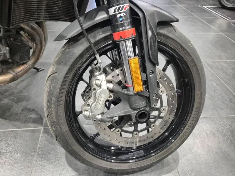 KTM 890 Duke (2021 - 23) (6)
