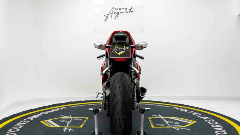 Honda CBR 1000 RR Fireblade (2008 - 11) (4)