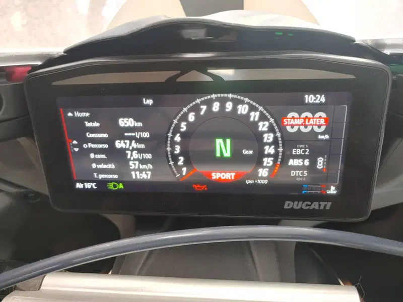 Ducati Panigale V4 Tricolore (2025 - 26) (3)