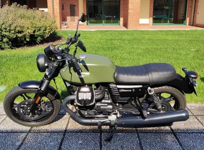 Moto Guzzi V7 III Stone (2017 - 20) usata