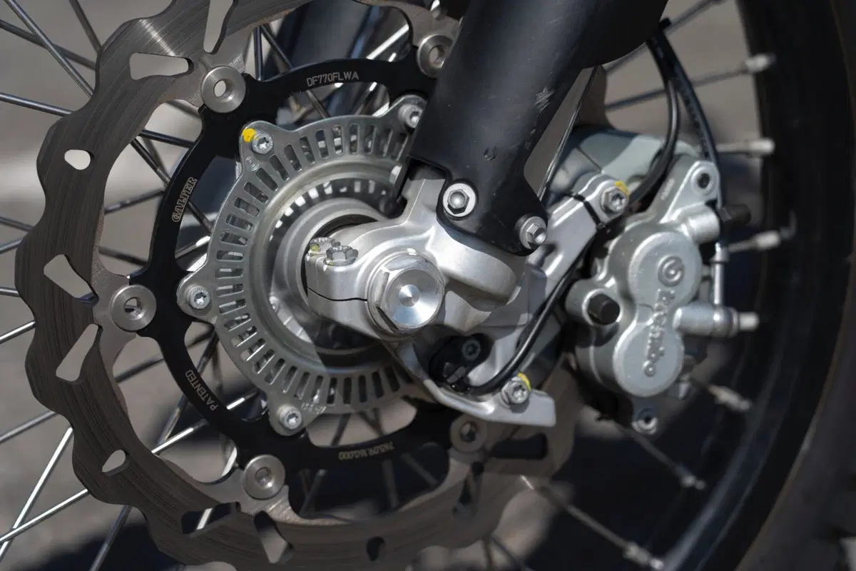 KTM 690 Enduro R (2012 - 17) (13)