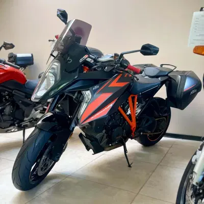 KTM 1290 Super Duke GT ABS (2016 - 18) usata