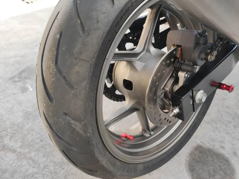 Kawasaki Z 750 S (11)