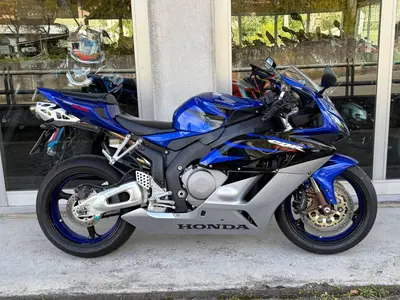 Honda CBR 1000 RR Fireblade (2004 - 05) usata