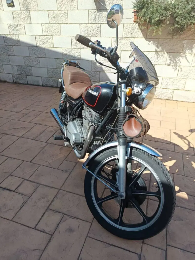 Kawasaki kz  (4)
