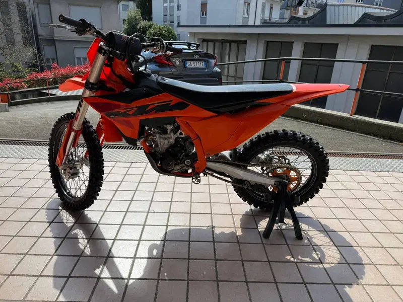 KTM 250 SX-F (2025) (2)
