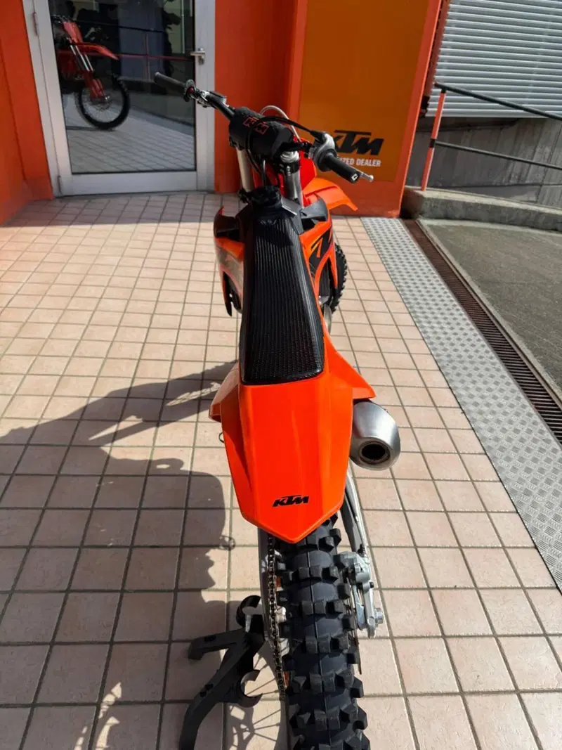 KTM 250 SX-F (2025) (5)