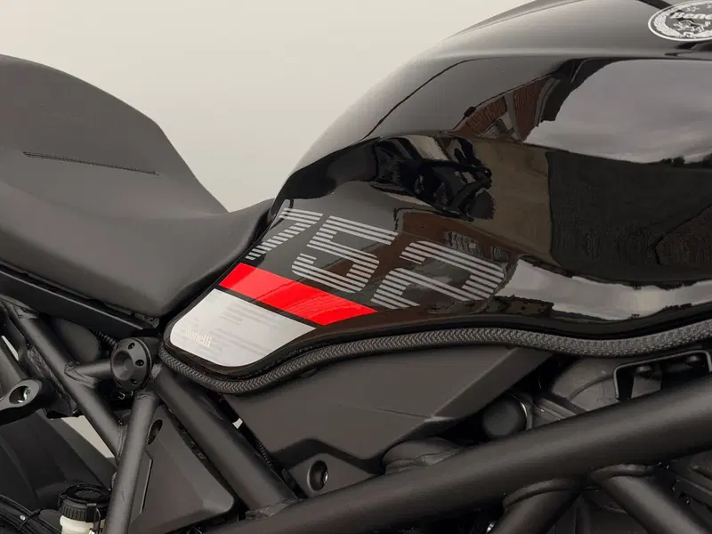 Benelli 752 S (2022 - 25) (3)
