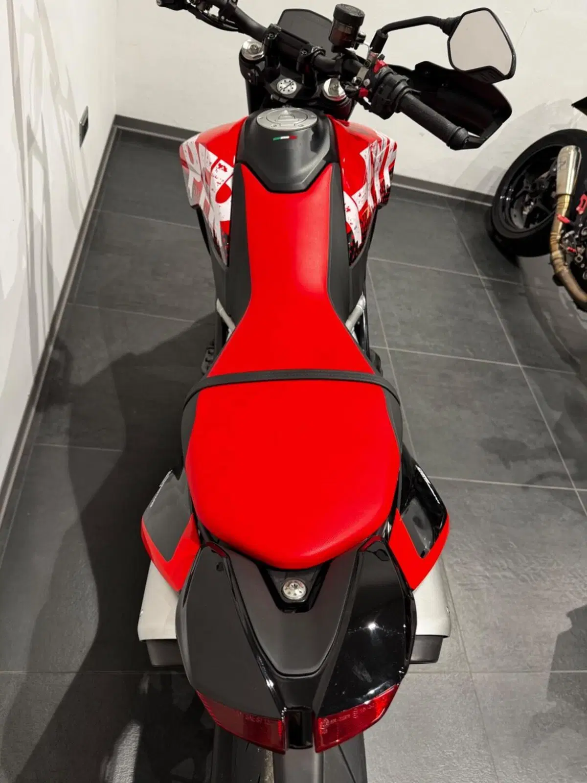 Ducati Hypermotard 950 RVE (2022 - 25) (12)