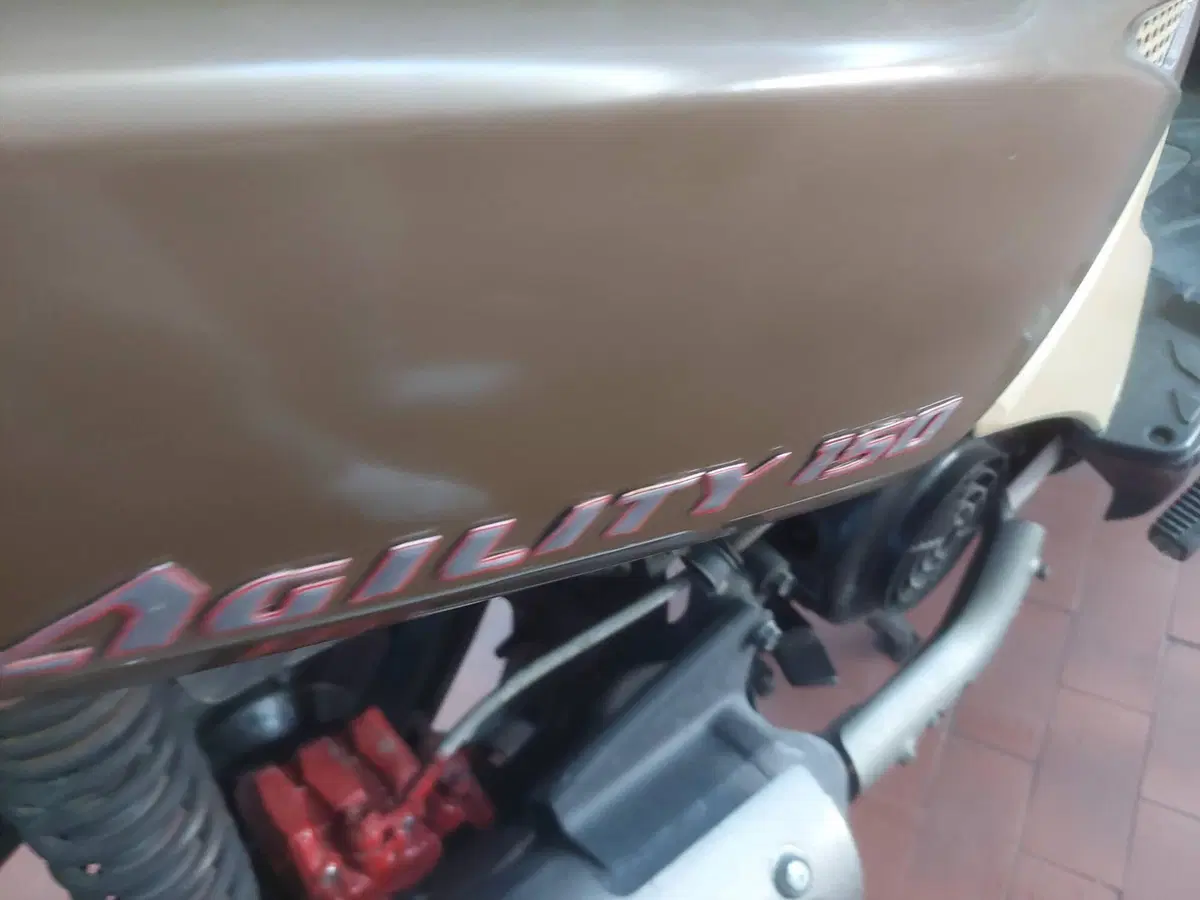 Kymco Agility 150 R16 (4)