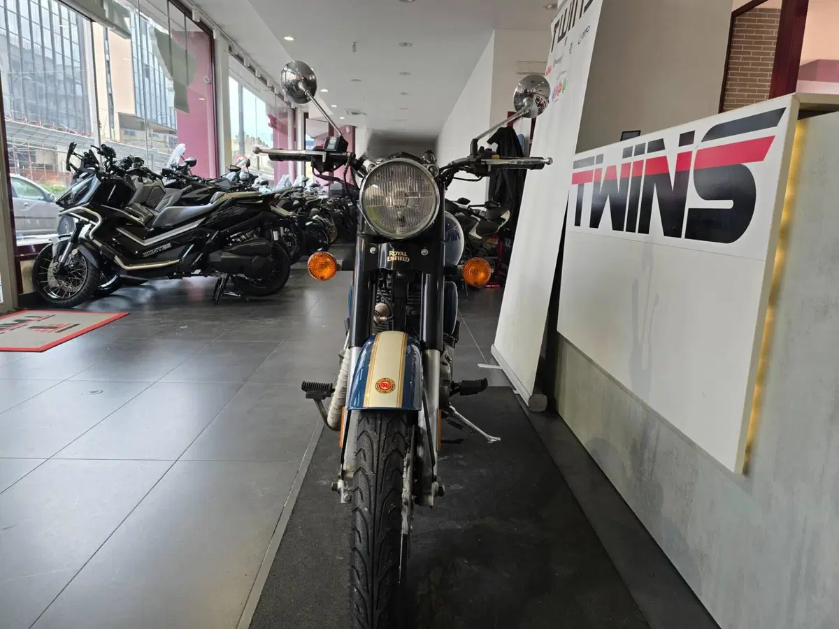 Royal Enfield Bullet 500 EFI STD - Entry Level (2017 - 20) (3)