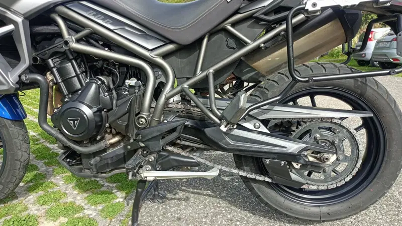 Triumph Tiger 800 XRx (2015 - 17) (11)