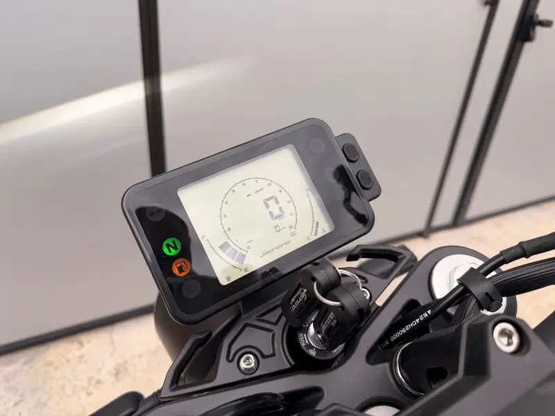 Benelli Leoncino 250 (2021 - 25) (8)