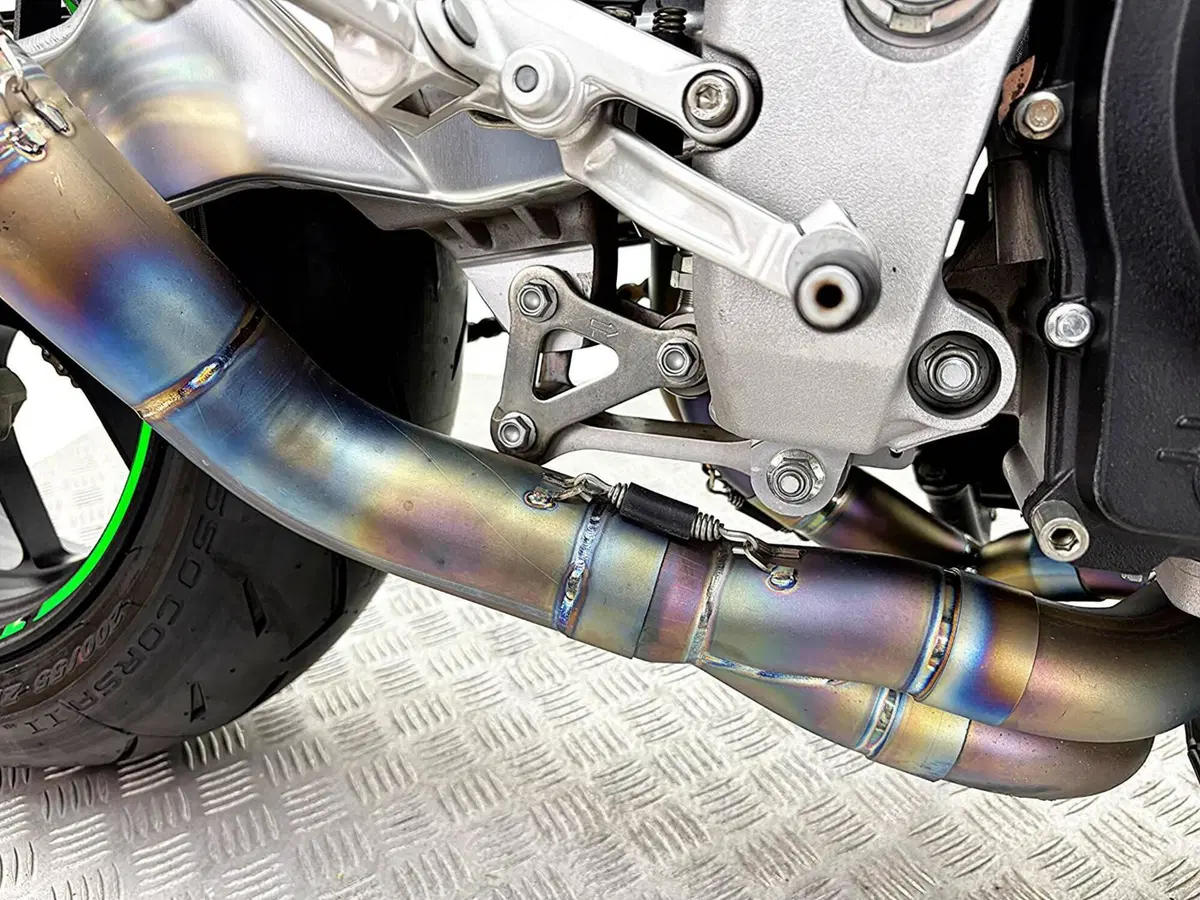 Aprilia Tuono V4 Factory (2019 - 20) (7)