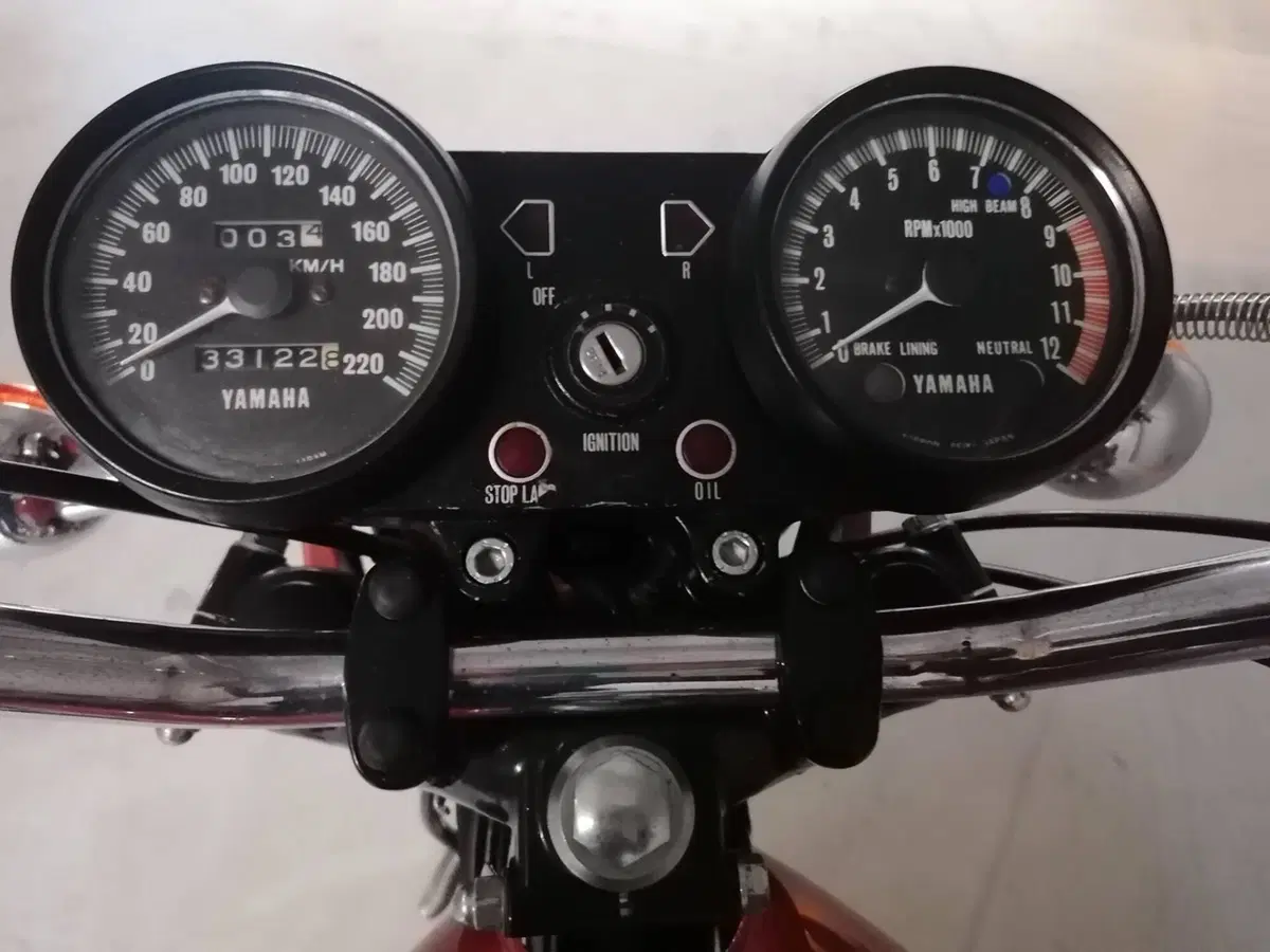 Yamaha TX 500 (3)