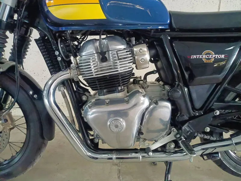 Royal Enfield Interceptor 650 (2021 - 26) (8)