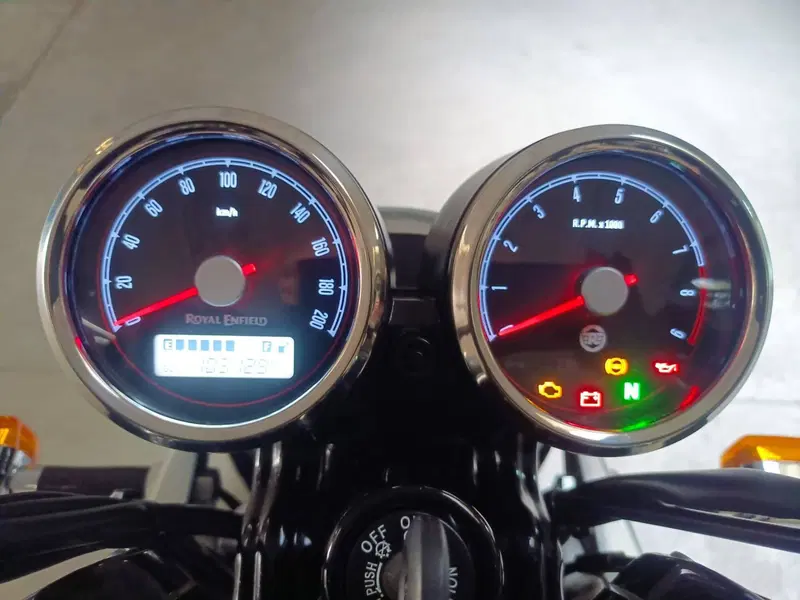 Royal Enfield Interceptor 650 (2021 - 26) (14)