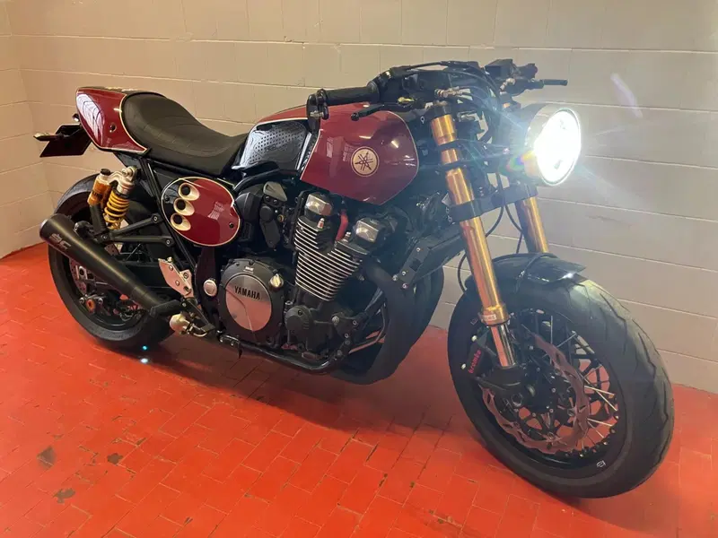 Yamaha XJR 1300 Racer (2015 - 17)
