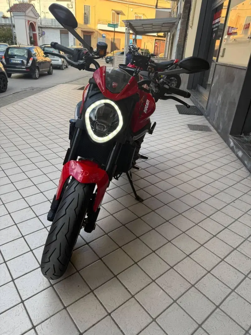 Ducati Monster 937 + (2021 - 25) (2)