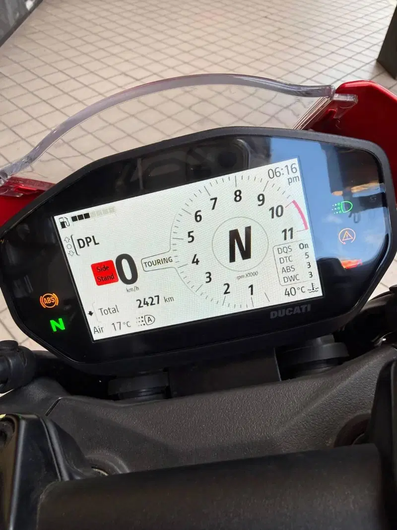 Ducati Monster 937 + (2021 - 25) (4)