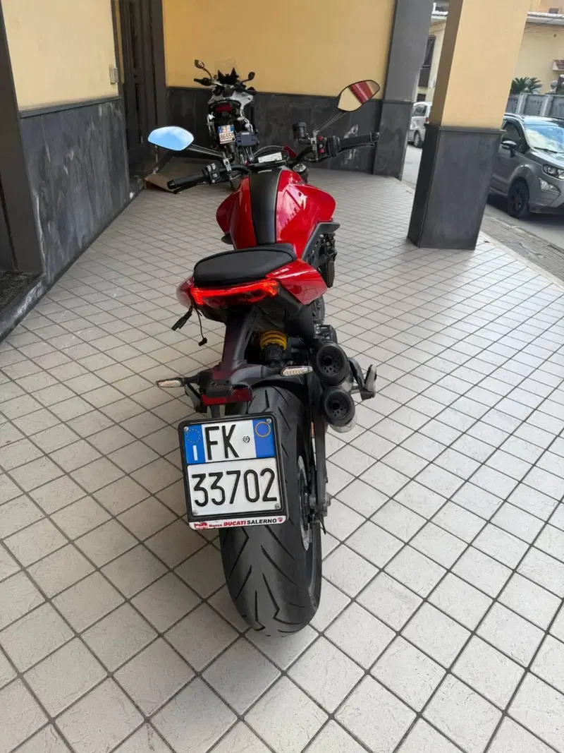 Ducati Monster 937 + (2021 - 25) (5)