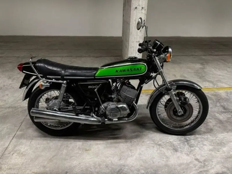 Kawasaki  MACH 3  (2)