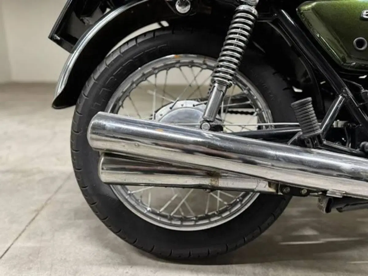 Kawasaki  MACH 3  (10)