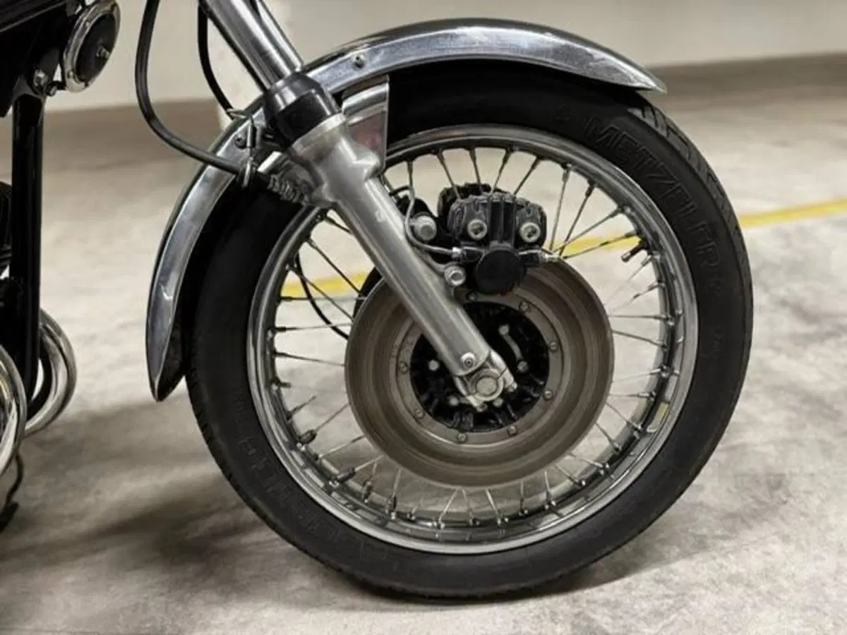 Kawasaki  MACH 3  (11)