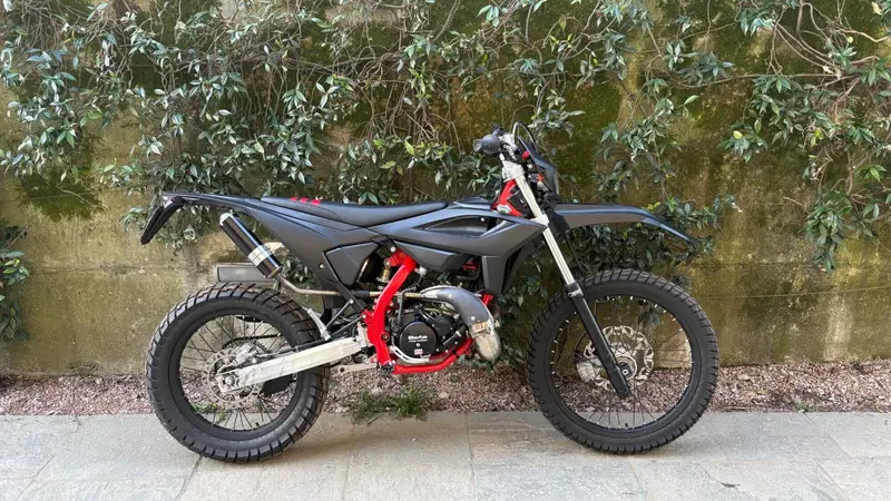 Betamotor RR 50 Enduro (2021 - 26) (2)