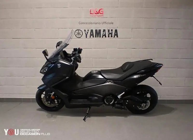 Yamaha T-Max 560 (2022 - 24) (4)