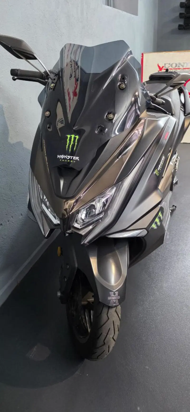 Kymco AK 550 (2017 - 19) (2)