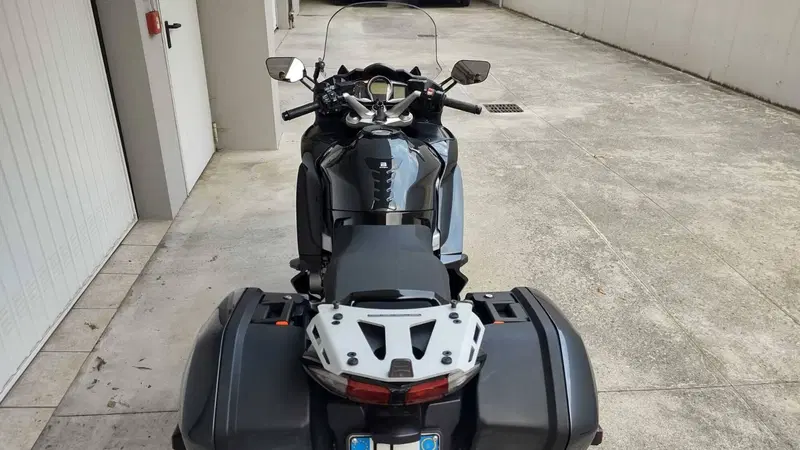 Yamaha FJR 1300 AE (2016 - 20) (5)