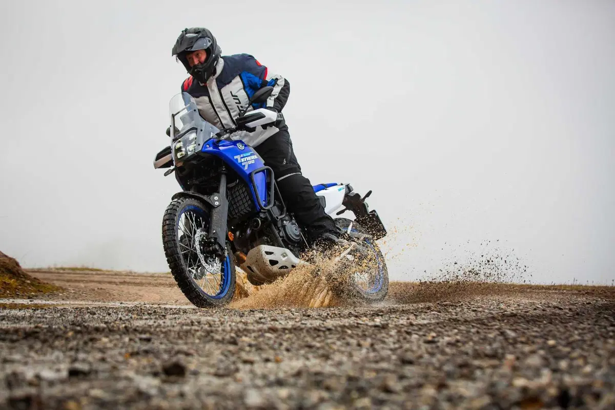 T.ur lancia la nuova giacca Iceland Hydroscud per il mototurismo a lungo raggio (17)