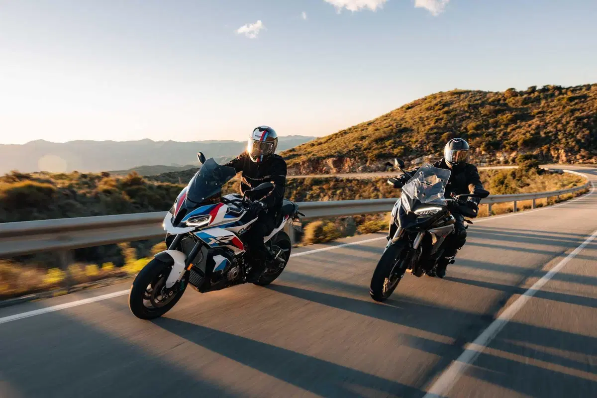 Nolan X-904 Ultra Carbon: l'evoluzione tecnologica del touring sportivo (2)