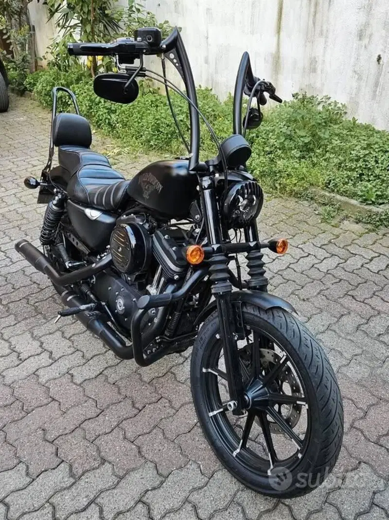 Harley-Davidson 883 Iron (2017 - 20) - XL 883N (5)