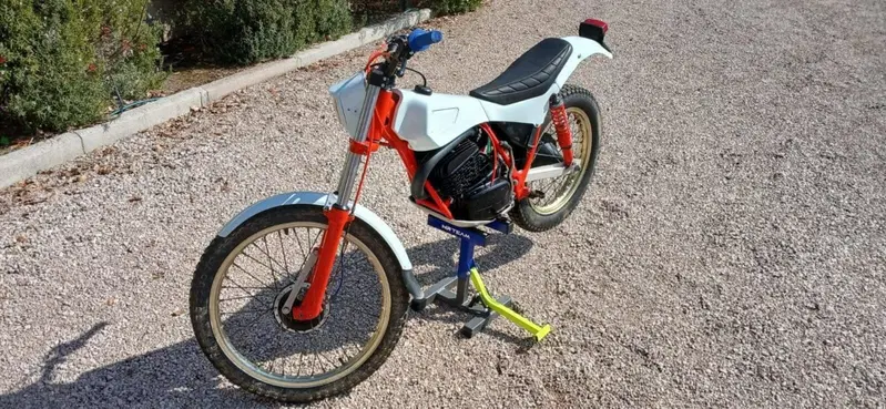 Aprilia tx 300