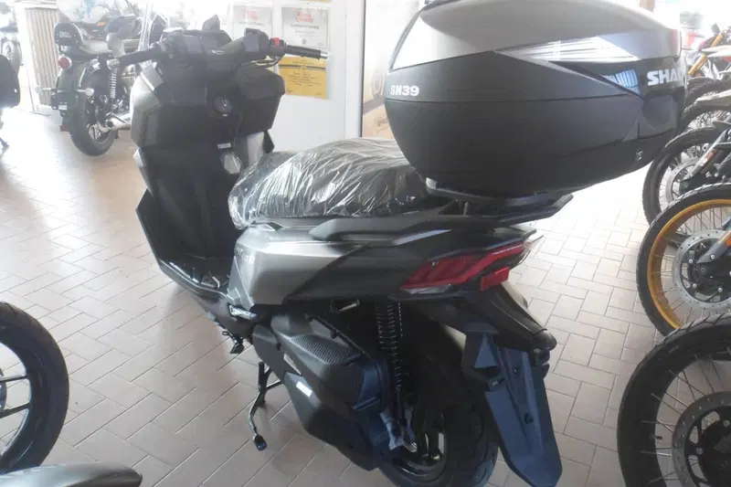 Sym Joyride 300 (2025) (7)